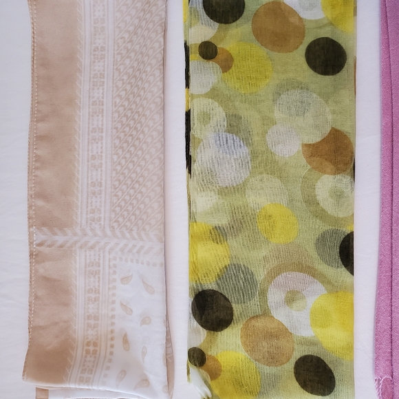 Selling Beautiful Green, Yellow, Creme, & White Circle Print Scarf/Fabric/Hijab - Picture 4 of 5